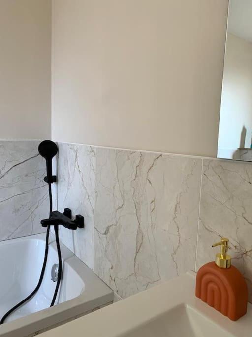 Villa Chic 3 Chambres ,2 Sdb ชาเตลโฮ ภายนอก รูปภาพ