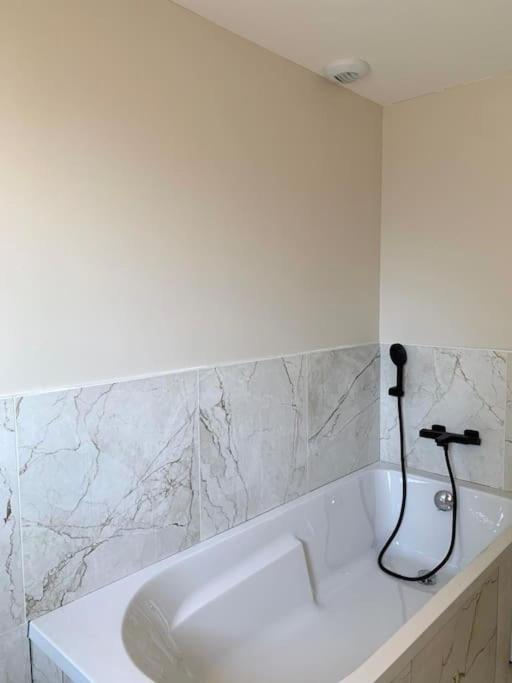 Villa Chic 3 Chambres ,2 Sdb ชาเตลโฮ ภายนอก รูปภาพ